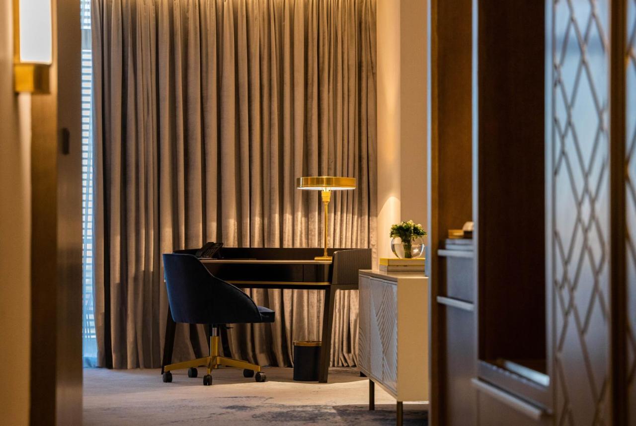 Jareed Hotel Riyadh Riade Exterior foto A room at the hotel