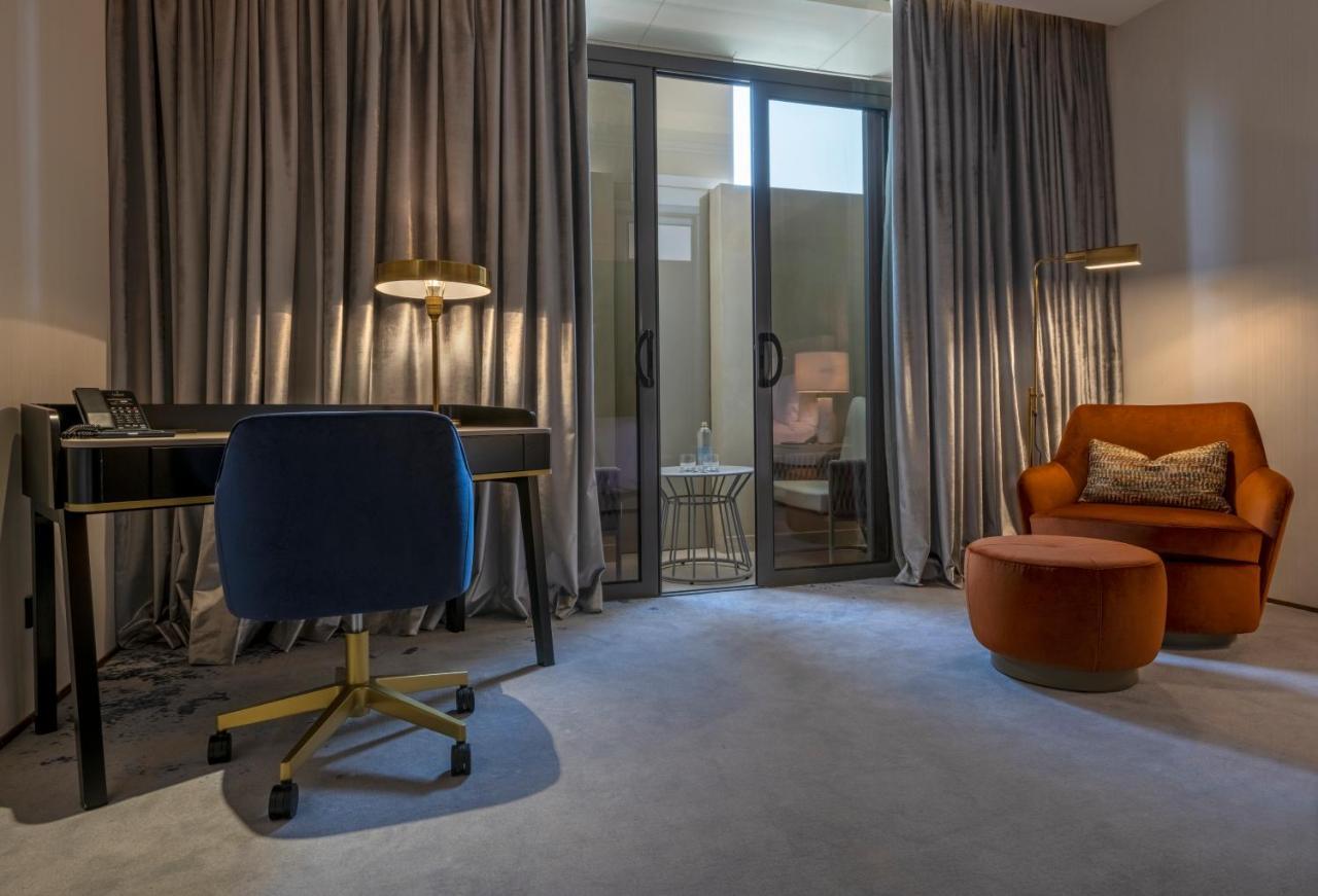 Jareed Hotel Riyadh Riade Exterior foto A room at the hotel