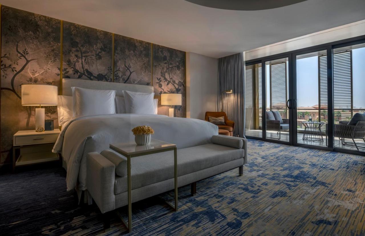 Jareed Hotel Riyadh Riade Exterior foto A bedroom at the Ritz-Carlton, Downtown, Dubai